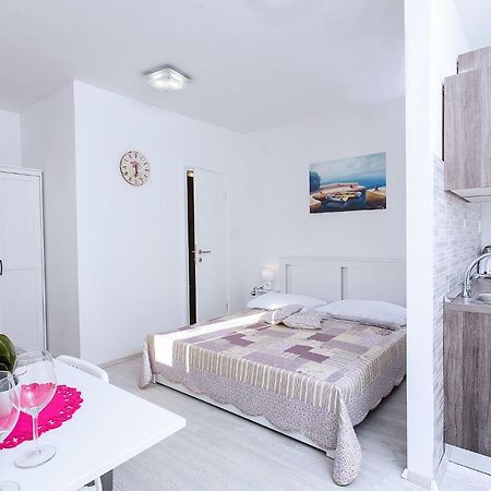 Apartment Biokovo Nature Park เบรลา ภายนอก รูปภาพ